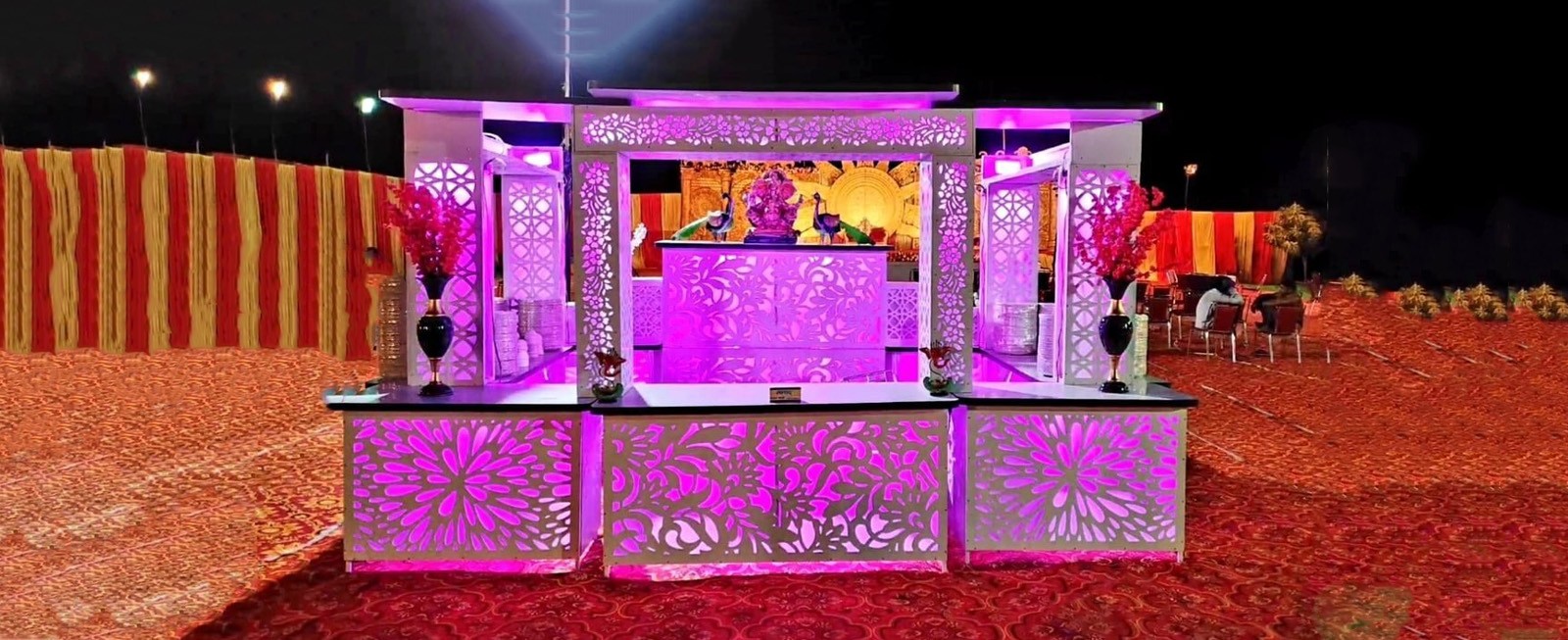 Durable and stylish FRP food counter for outdoor or commercial use